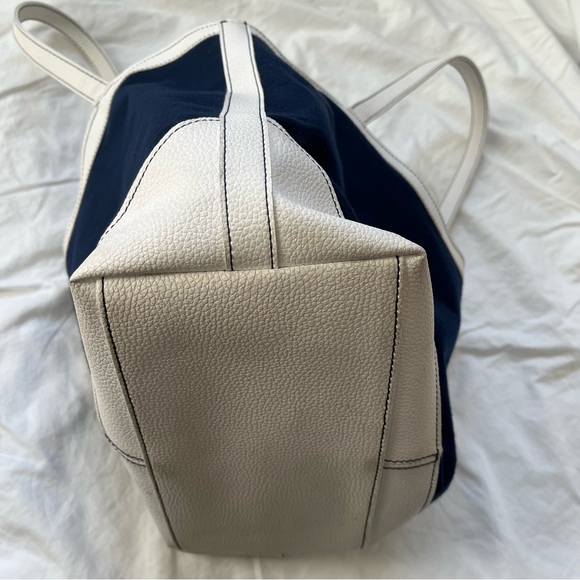 ⛴️ navy and white tote bag ⛴️ - Picture 3 of 4
